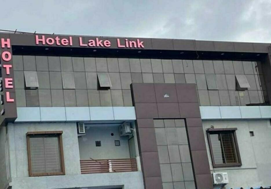 Hotel O Lake Link Μποπάλ Εξωτερικό φωτογραφία